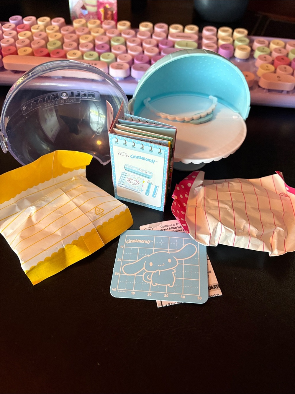 Sanrio Cinnamoroll Light Blue Capsule Playset with Pink & Yellow Accents